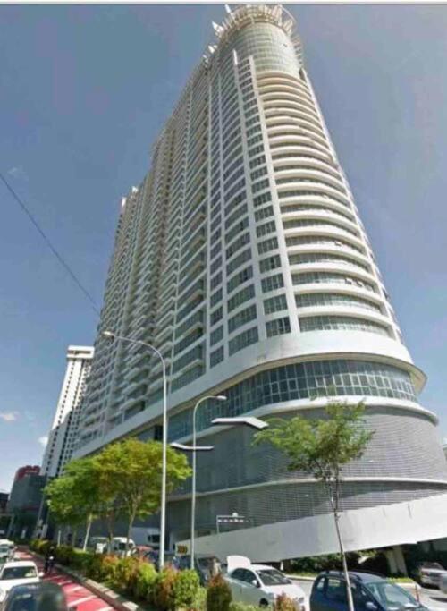 Cozy Regalia Kl 吉隆玻 Lrt & Ktm @1 Parking & Wifi Apartment Kuala Lumpur Exterior photo